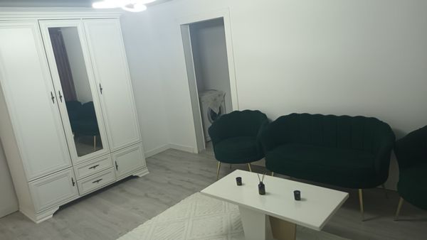 Ap. 2 camere • Roman