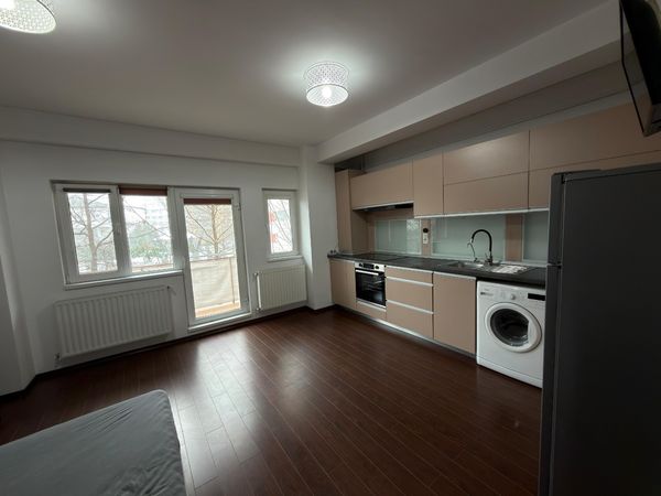 Ap. 1 cameră • Roșu