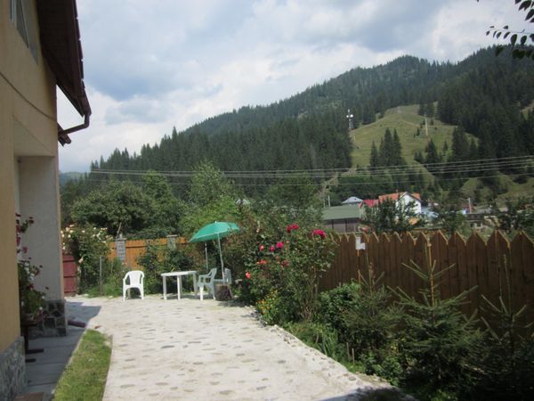 Casă/Vilă 13 camere • Voineasa