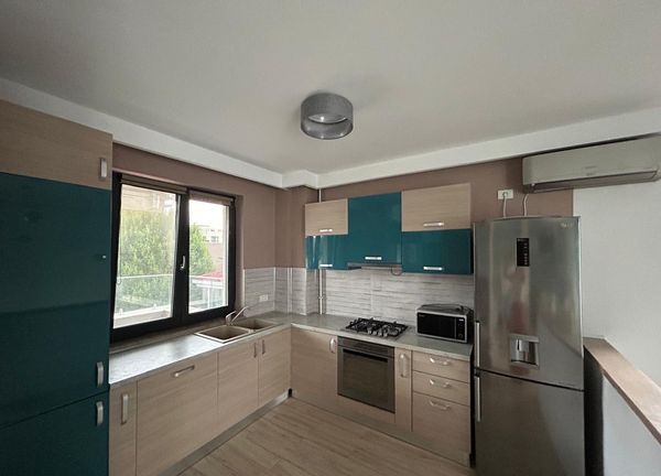 Ap. 3 camere • București