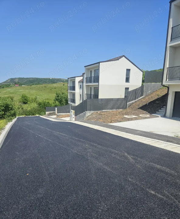 Casă/Vilă 4 camere • Chinteni