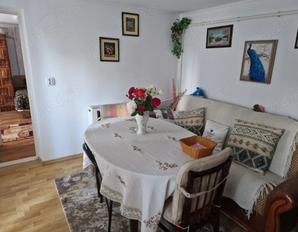 Casă/Vilă 3 camere • Corbu