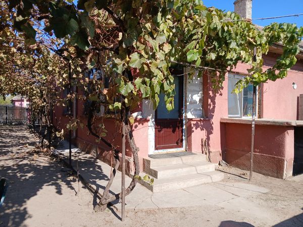 Casă/Vilă 2 camere • Cârna