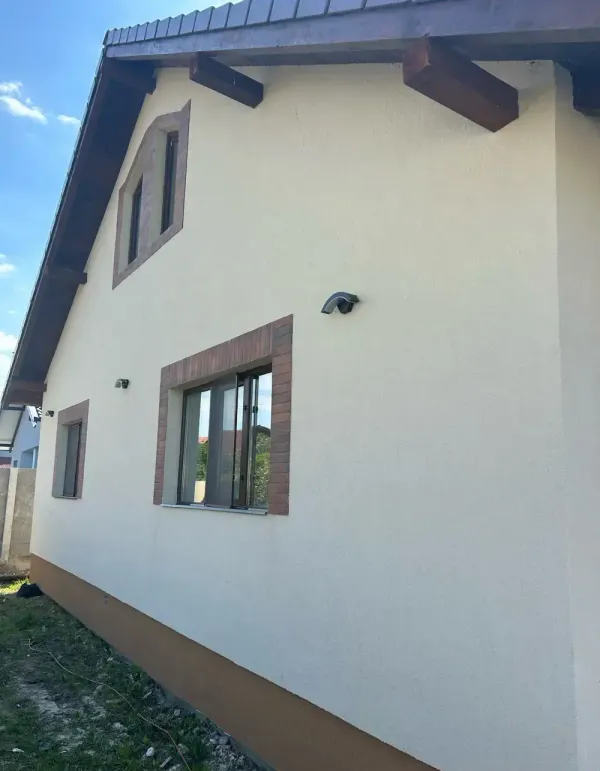 Casă/Vilă 4 camere • Sânmihaiu Român