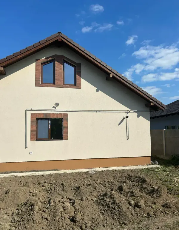Casă/Vilă 4 camere • Sânmihaiu Român