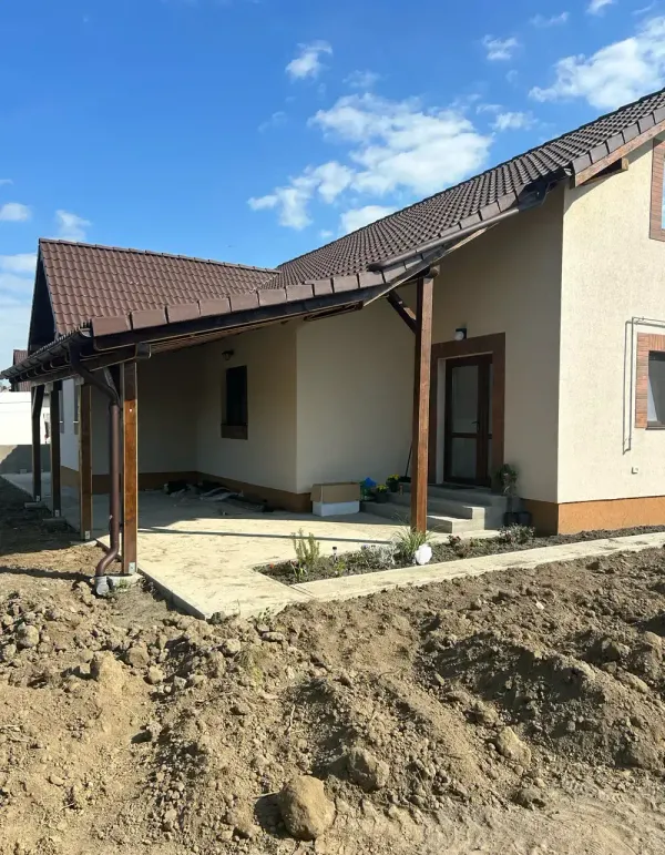 Casă/Vilă 4 camere • Sânmihaiu Român