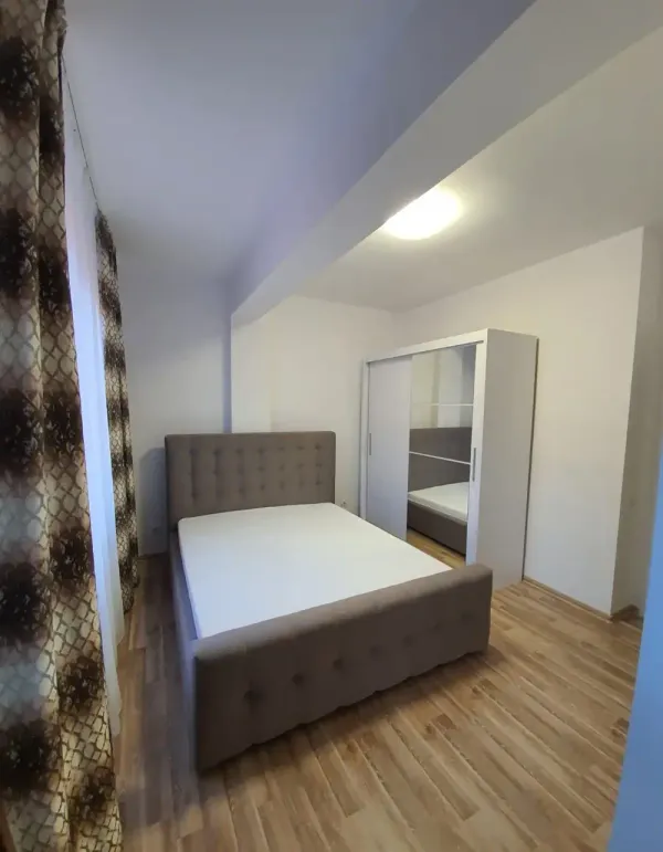 Ap. 2 camere • Roșu
