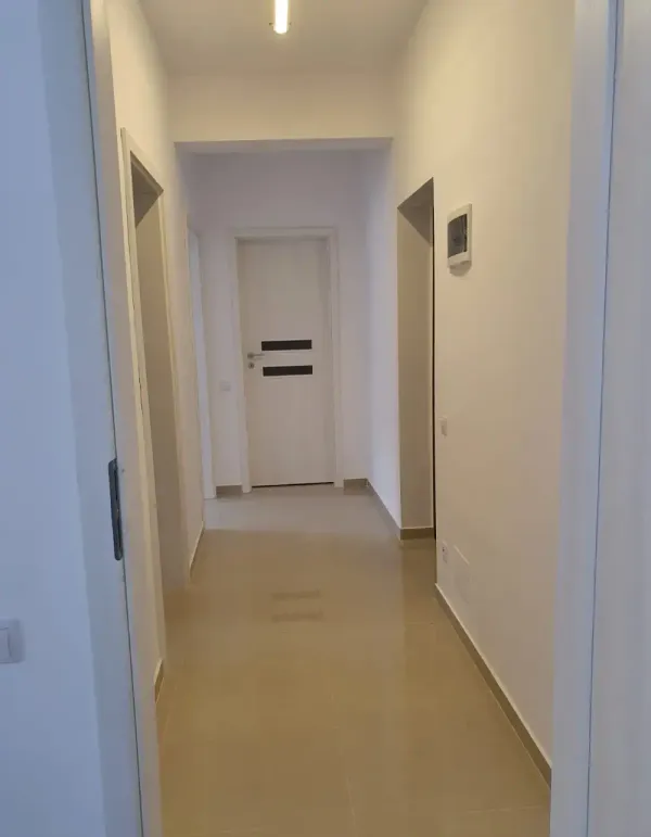 Ap. 2 camere • Roșu