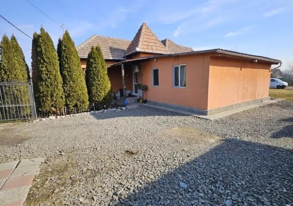 Casă/Vilă 4 camere • Bonțida