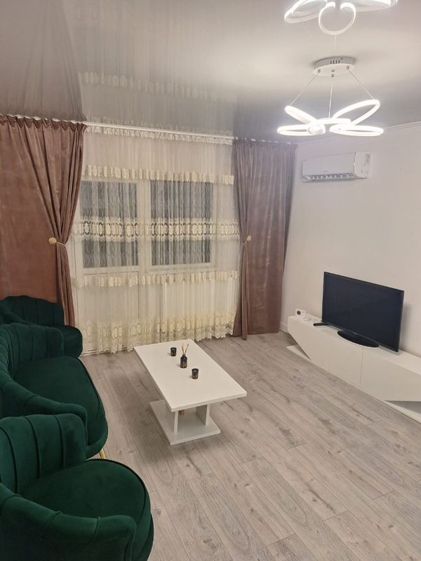 Ap. 2 camere • Roman