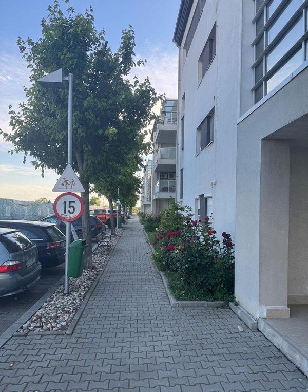 Ap. 3 camere • București