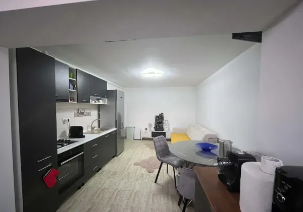 Ap. 3 camere • Adjud