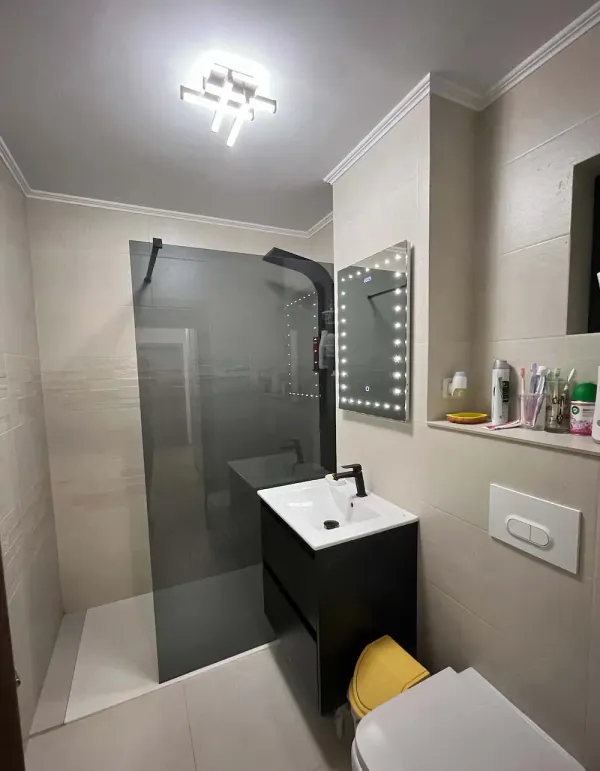 Ap. 3 camere • Adjud