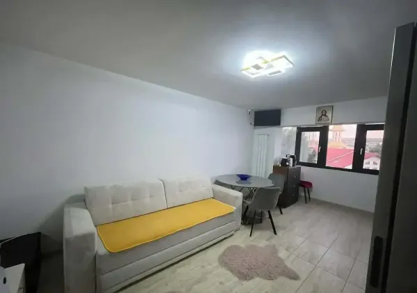 Ap. 3 camere • Adjud