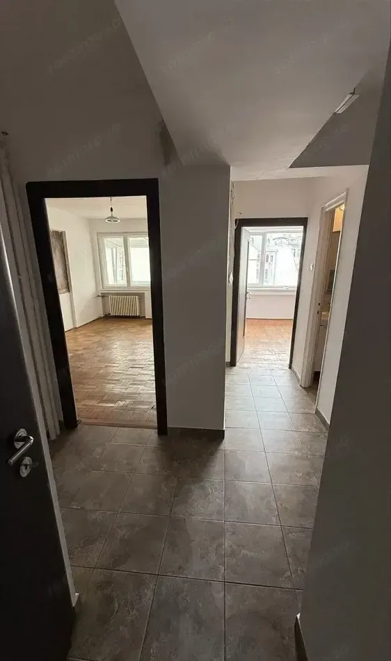 Ap. 3 camere • București