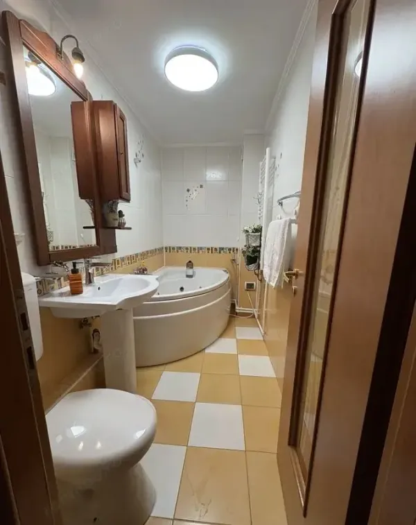 Ap. 4 camere • București