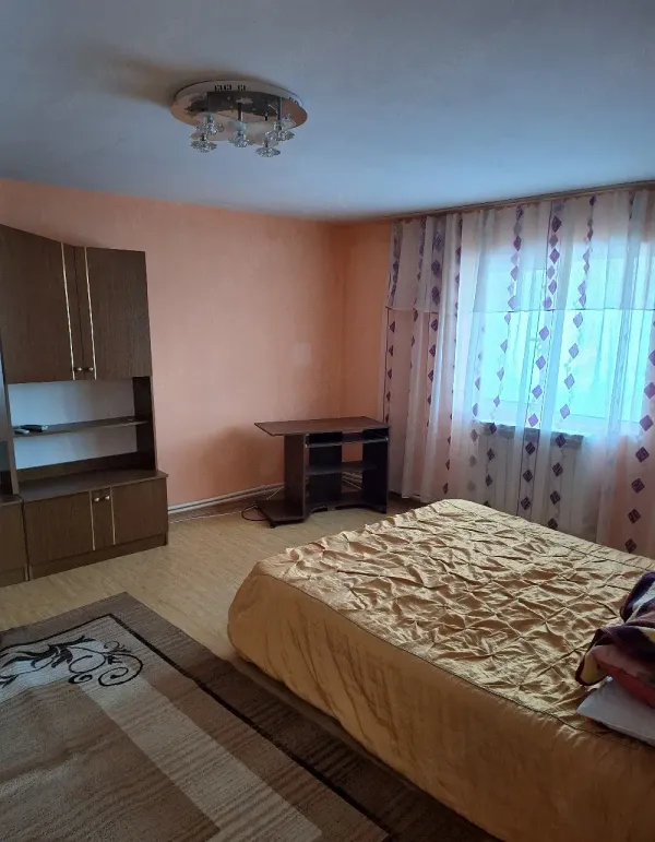 Casă/Vilă 6 camere • Iași
