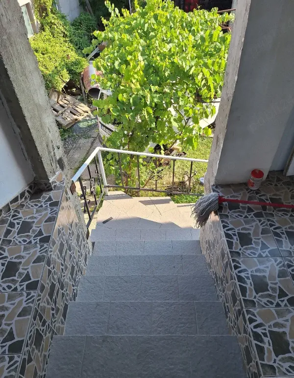 Casă/Vilă 6 camere • Iași