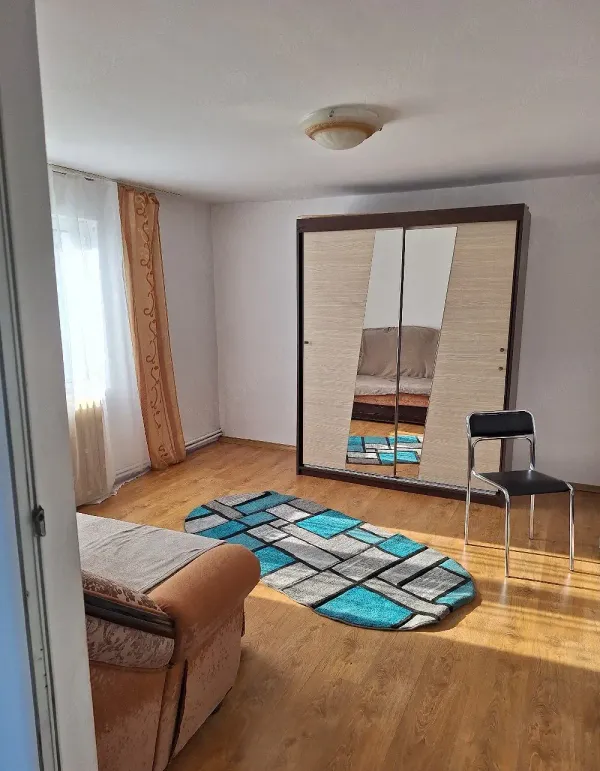 Casă/Vilă 6 camere • Iași