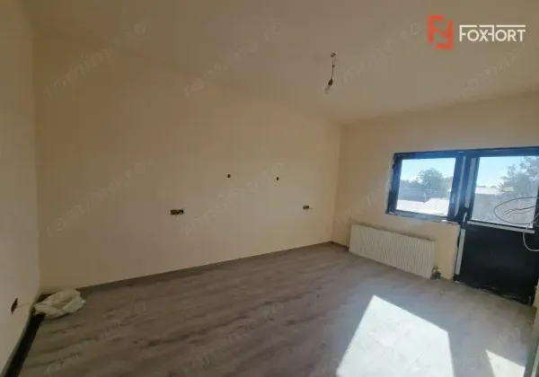 Casă/Vilă 4 camere • Moșnița Nouă