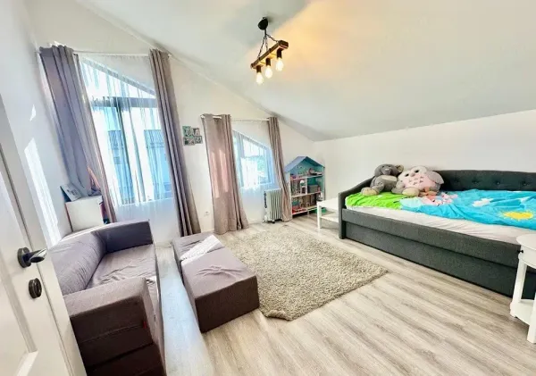 Casă/Vilă 3 camere • Tărtășești