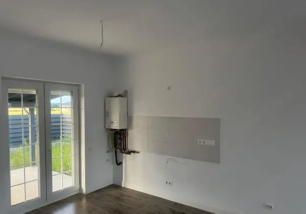 Casă/Vilă 3 camere • Balotești