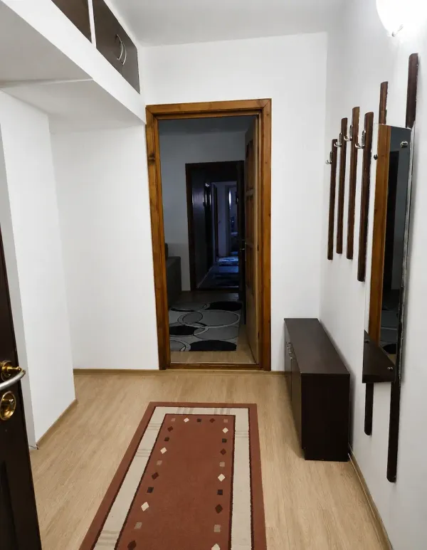 Ap. 3 camere • Slobozia