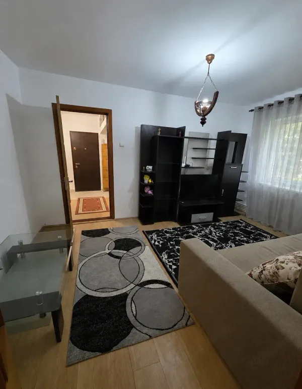 Ap. 3 camere • Slobozia