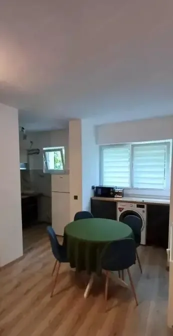 Ap. 3 camere • București