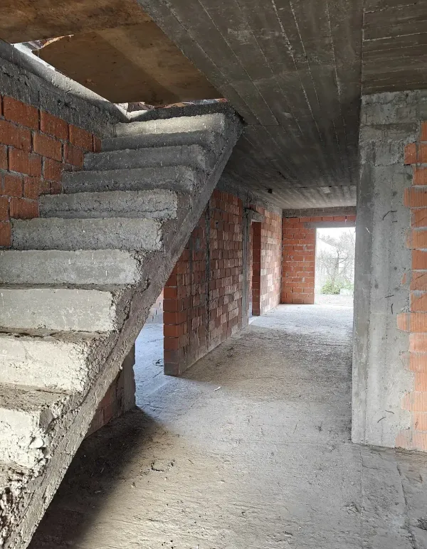 Casă/Vilă 6 camere • Tudor Vladimirescu